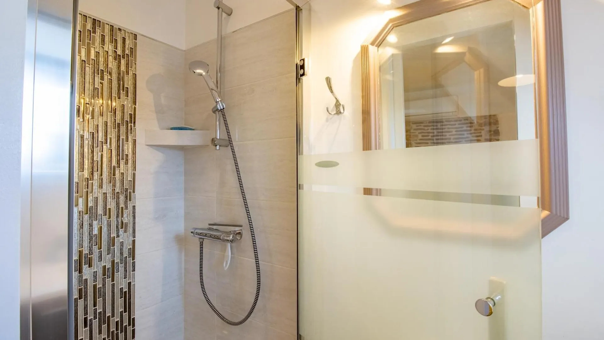 La Boutique Germain 4 A 6 Personnes Villa Lacave  Holiday home Lacave (Lot)