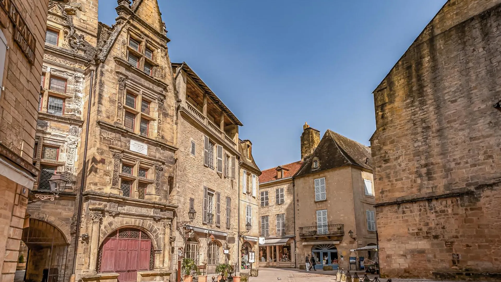 La Boutique Germain 4 A 6 Personnes Villa Lacave  0*, Lacave (Lot)