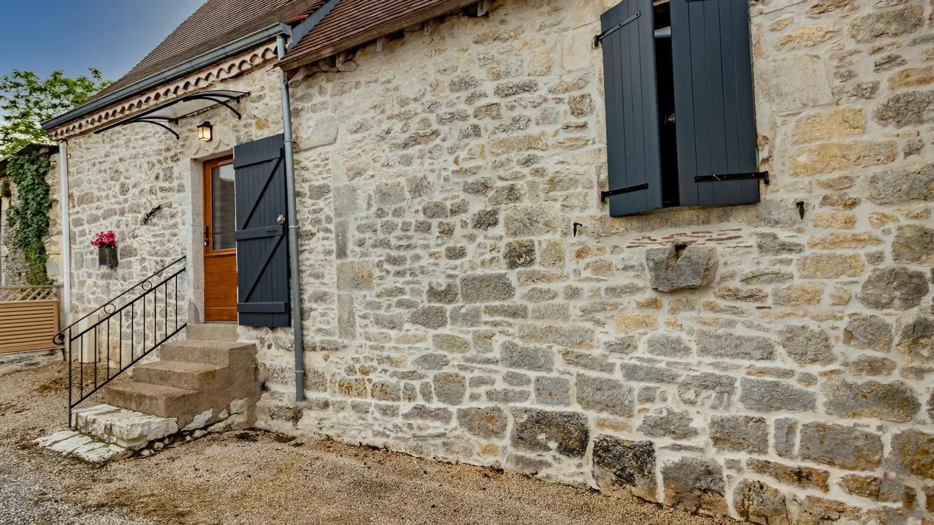La Boutique Germain 4 A 6 Personnes Villa Lacave  Lacave (Lot)
